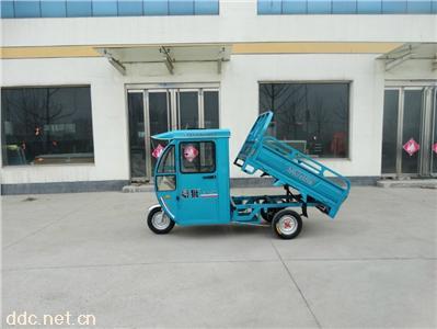  半封闭电动三轮车